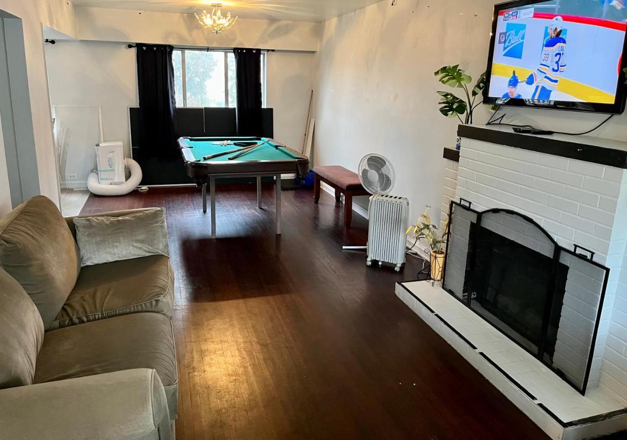 Vintage - 3 Bed House - North Surrey - Ping-Pong And Pool Table - Tv Cable Villa Esterno foto